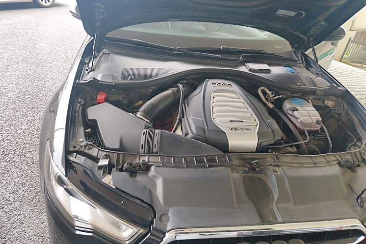 Used Audi A6L 2014 30 FSI Comfort Model Engine Bay Right