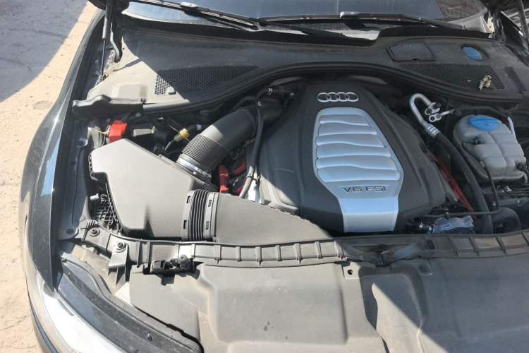 Used Audi A6L 2014 30 FSI Comfort Model Engine Bay Right