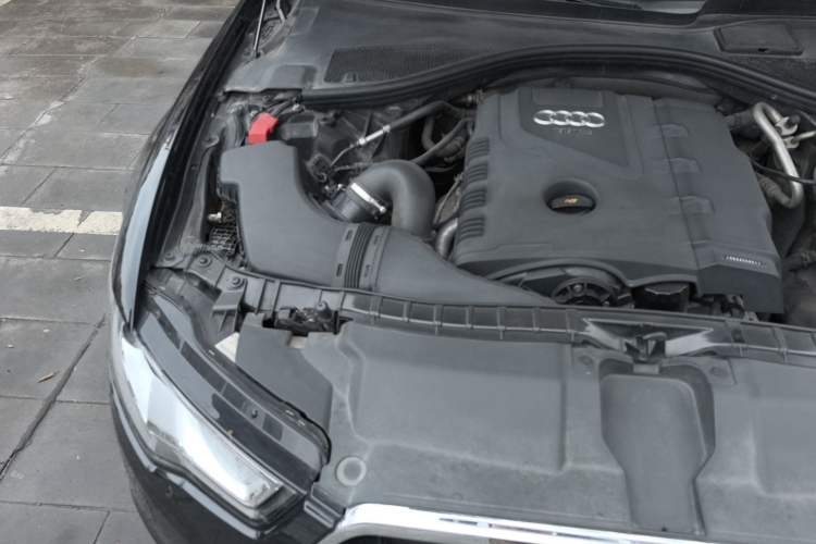 Used Audi A6L 2014 TFSI Standard Model Engine Bay Right
