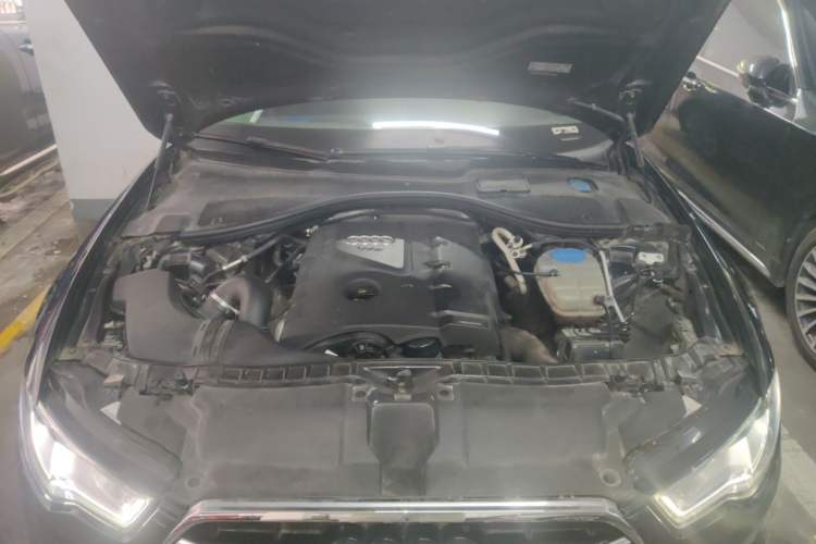 Used Audi A6L 2014 TFSI Standard Model Engine Bay
