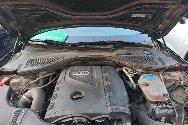 Used Audi A6L 2014 TFSI Standard Model Engine Bay