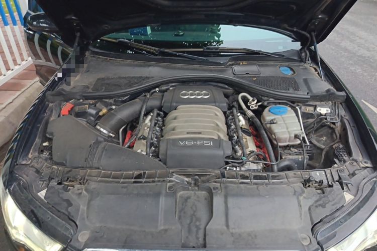 Used Audi A6L 2014 35 FSI Comfort Version Engine Bay