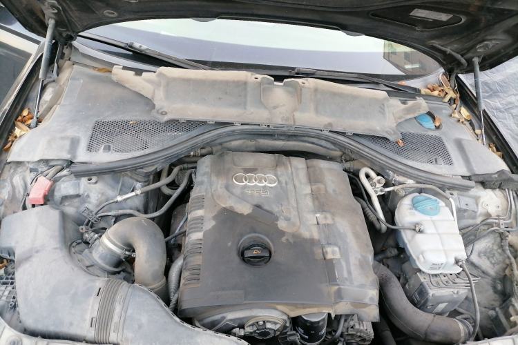 Used Audi A6L 2014 TFSI Standard Model Engine Bay