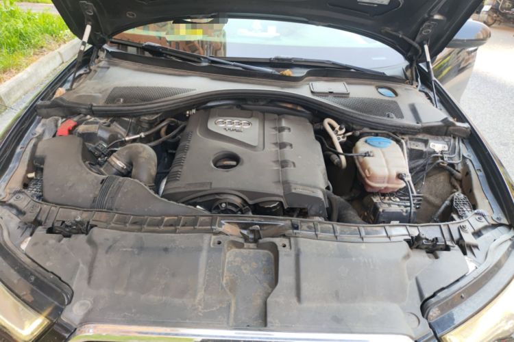 Used Audi A6L 2014 TFSI Standard Model Engine Bay