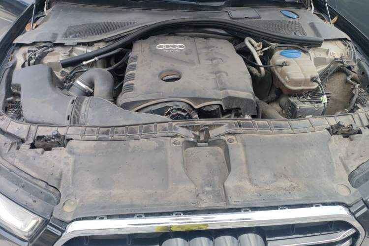 Used Audi A6L 2014 TFSI Standard Model Engine Bay