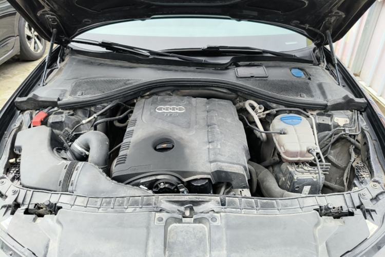 Used Audi A6L 2014 TFSI Standard Model Engine Bay