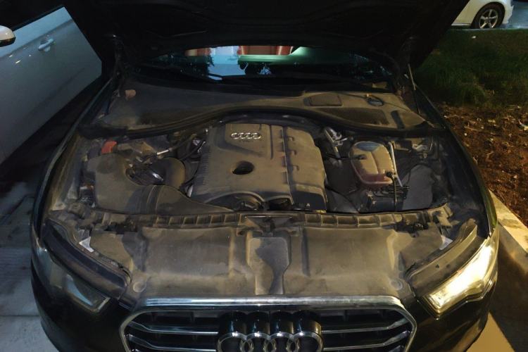 Used Audi A6L 2014 TFSI Standard Model Engine Bay