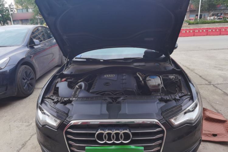 Used Audi A6L 2014 TFSI Comfort Model Engine Bay
