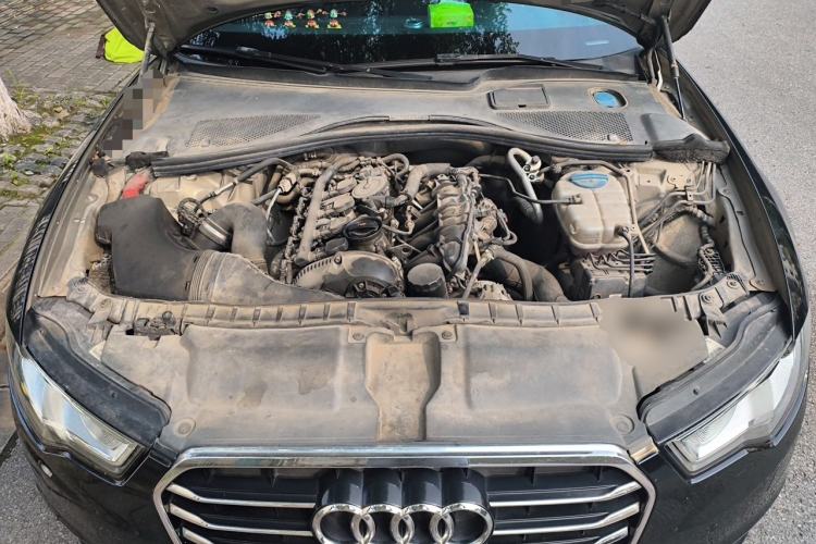 Used Audi A6L 2014 TFSI Standard Model Engine Bay