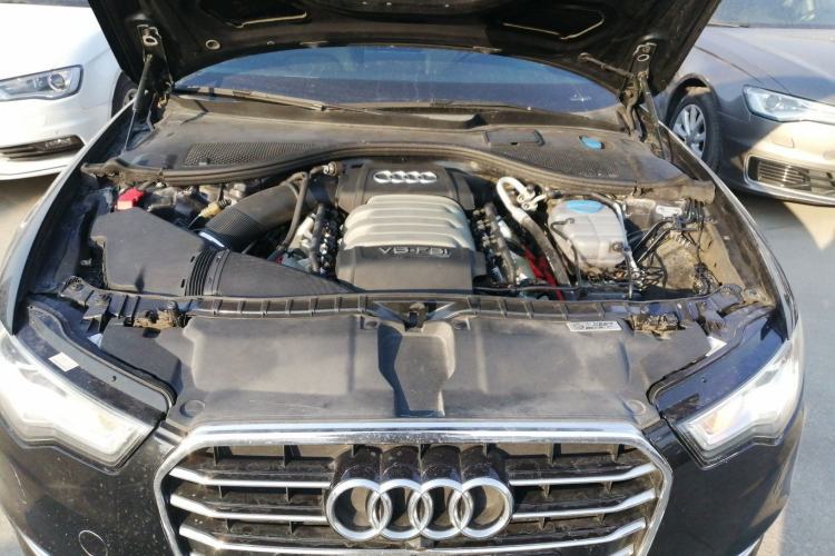Used Audi A6L 2014 35 FSI Comfort Version Engine Bay