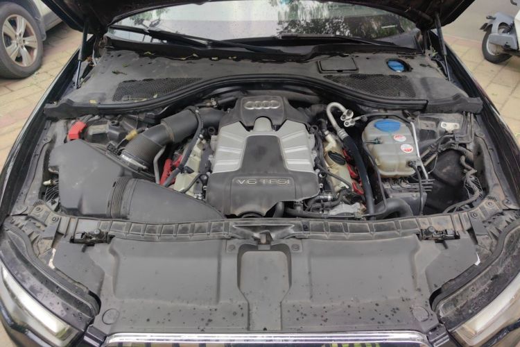 Used Audi A6L 2014 50 TFSI quattro Luxury Model Engine Bay