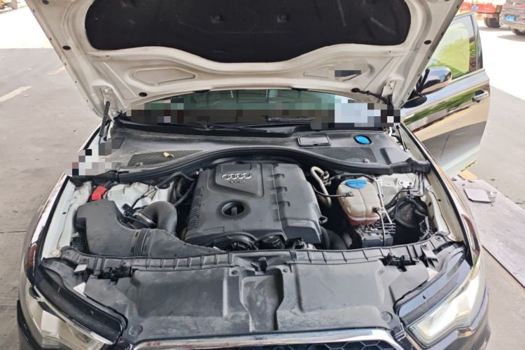 Used Audi A6L 2014 TFSI Standard Model Engine Bay