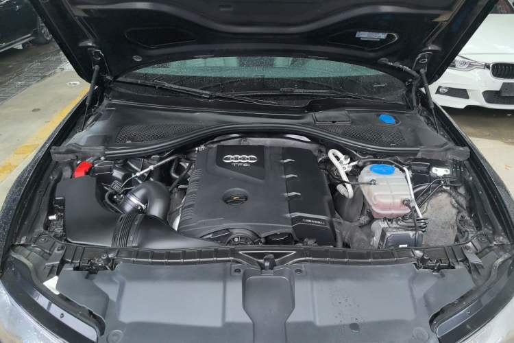 Used Audi A6L 2014 TFSI Standard Model Engine Bay
