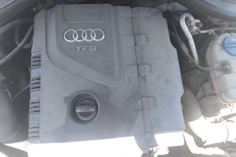 Used Audi A6L 2014 TFSI Standard Model Engine Bay