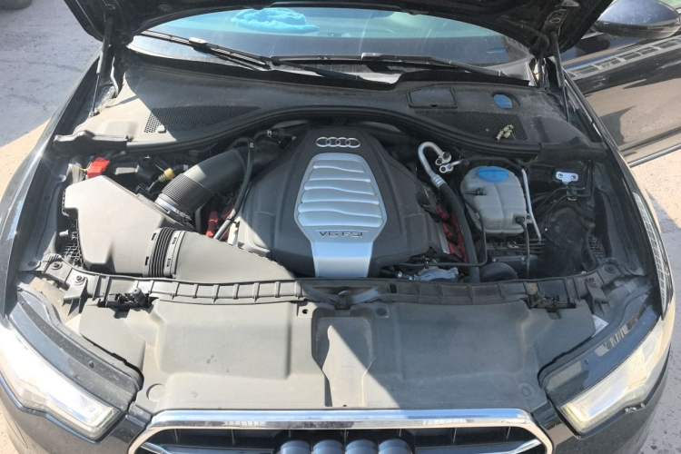 Used Audi A6L 2014 30 FSI Comfort Model Engine Bay