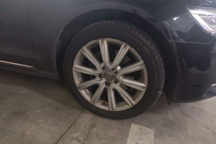 Used Audi A6L 2014 30 FSI Comfort Model Exterior 4