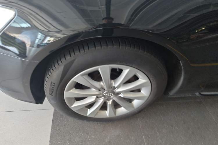 Used Audi A6L 2014 30 FSI Luxury Model Exterior 4