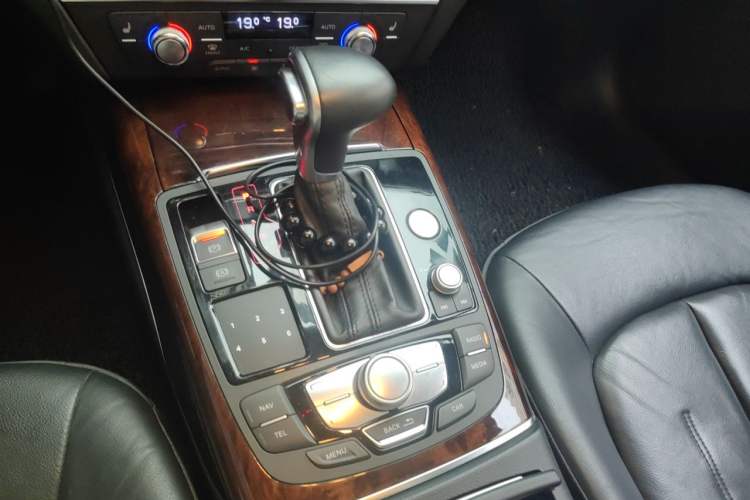 Used Audi A6L 2014 30 FSI Comfort Model Gear Lever