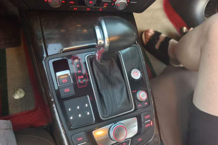 Used Audi A6L 2014 TFSI Standard Model Gear Lever