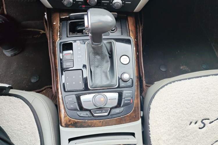 Used Audi A6L 2014 TFSI Standard Model Gear Lever