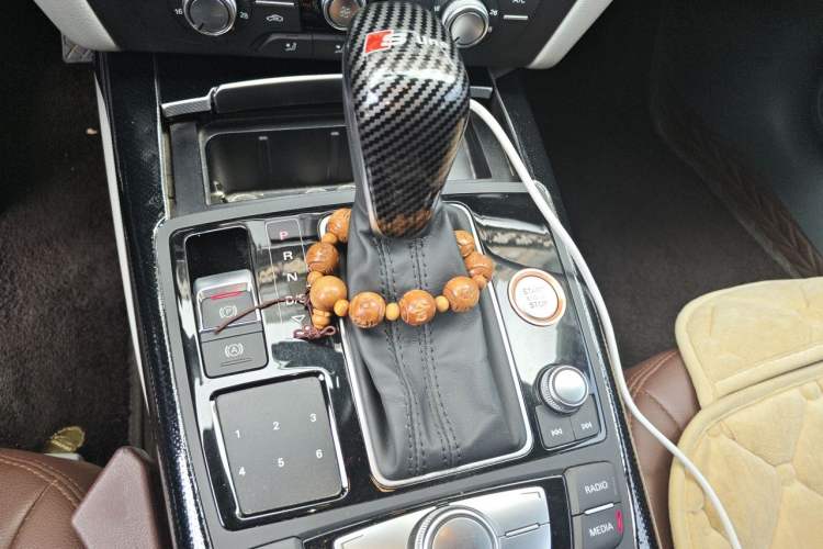 Used Audi A6L 2014 TFSI Standard Model Gear Lever