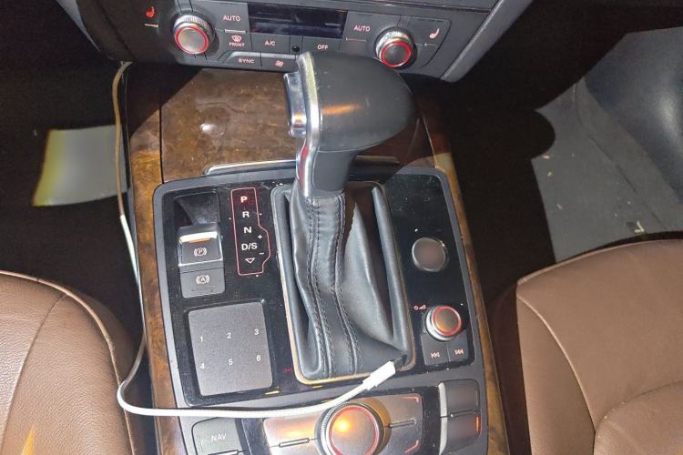 Used Audi A6L 2014 30 FSI Comfort Model Gear Lever