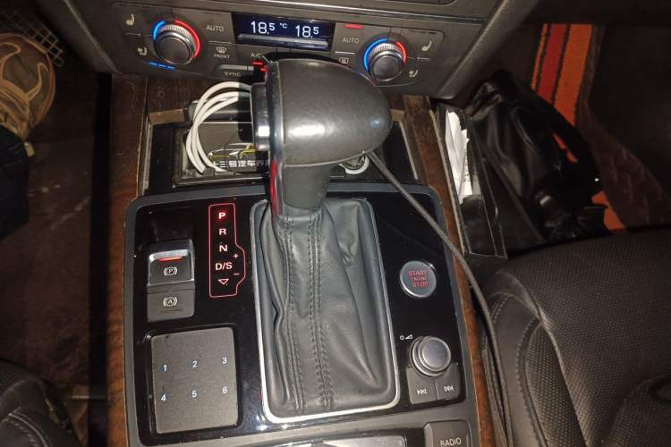 Used Audi A6L 2014 50 TFSI quattro Luxury Model Gear Lever