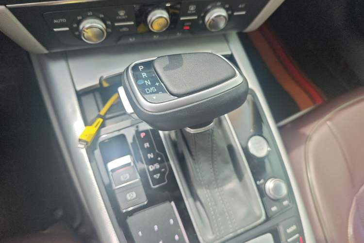 Used Audi A6L 2014 30 FSI Technology Model Gear Lever