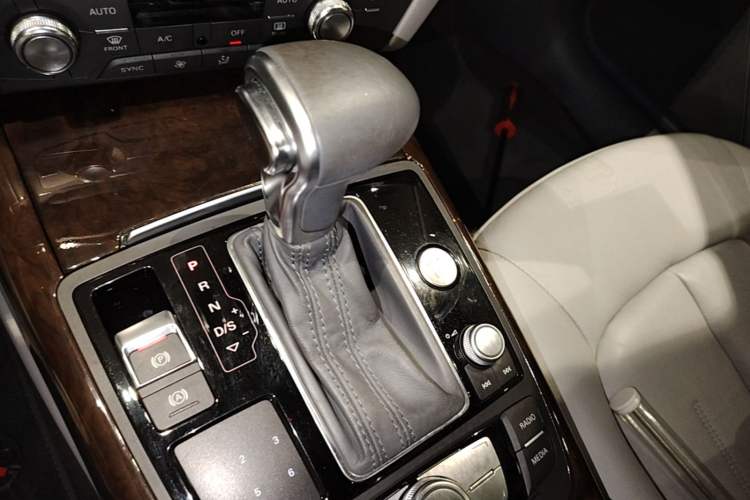 Used Audi A6L 2014 TFSI Comfort Model Gear Lever