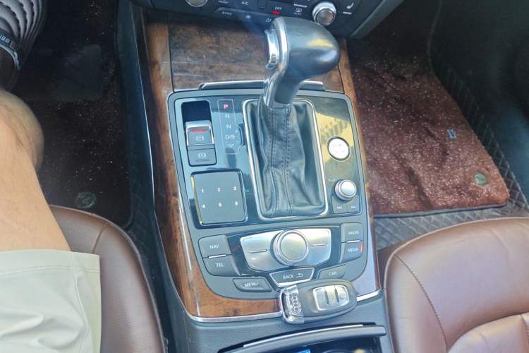 Used Audi A6L 2014 30 FSI Comfort Model Gear Lever