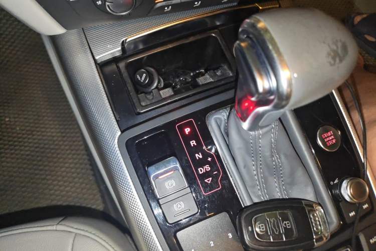 Used Audi A6L 2014 30 FSI Technology Model Gear Lever