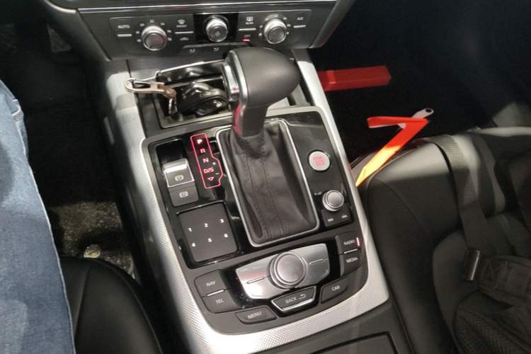 Used Audi A6L 2014 TFSI Standard Model Gear Lever