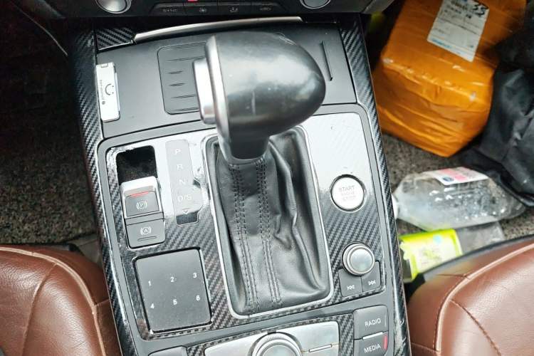Used Audi A6L 2014 30 FSI Comfort Model Gear Lever