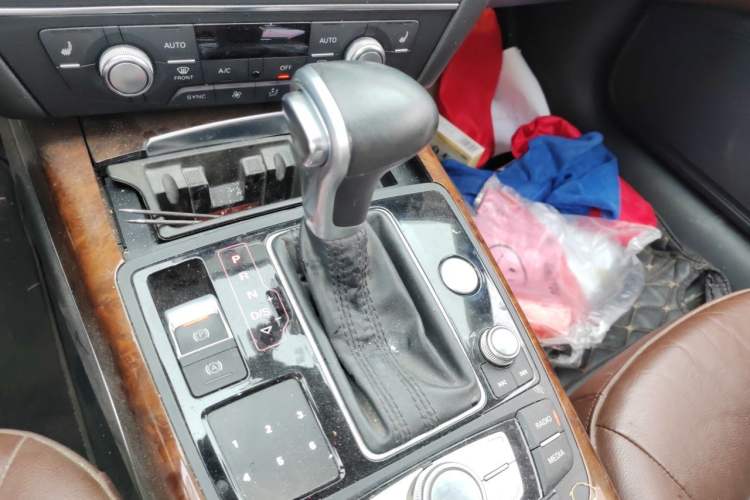 Used Audi A6L 2014 30 FSI Technology Model Gear Lever