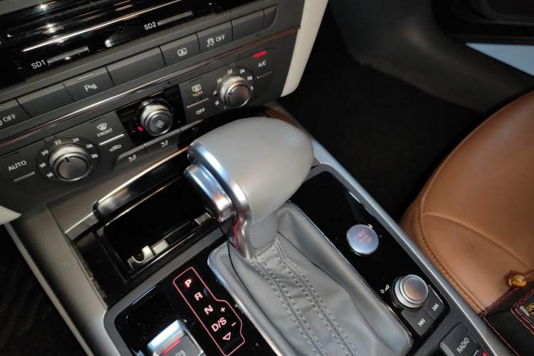 Used Audi A6L 2014 TFSI Standard Model Gear Lever