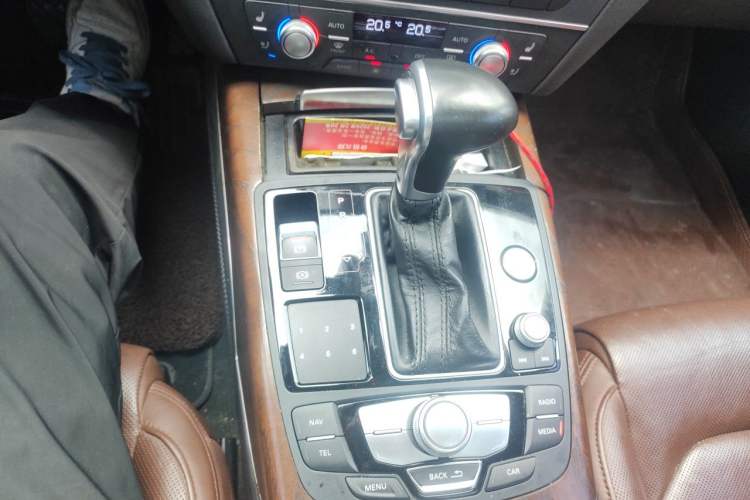 Used Audi A6L 2014 35 FSI quattro Luxury Model Gear Lever