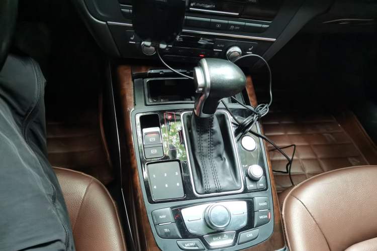Used Audi A6L 2014 30 FSI Technology Model Gear Lever