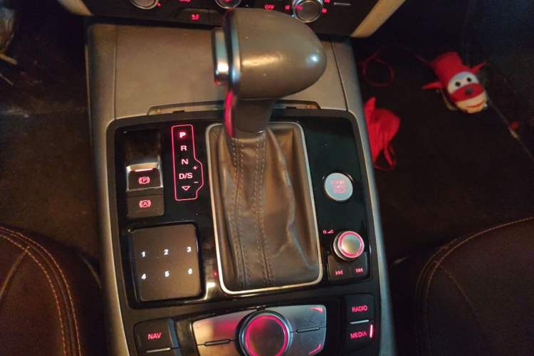 Used Audi A6L 2014 30 FSI Technology Model Gear Lever