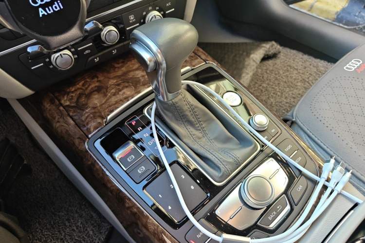 Used Audi A6L 2014 TFSI Standard Model Gear Lever