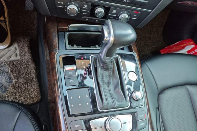 Used Audi A6L 2014 TFSI Standard Model Gear Lever