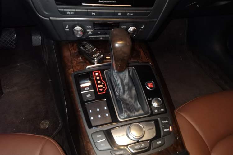 Used Audi A6L 2014 30 FSI Comfort Model Gear Lever