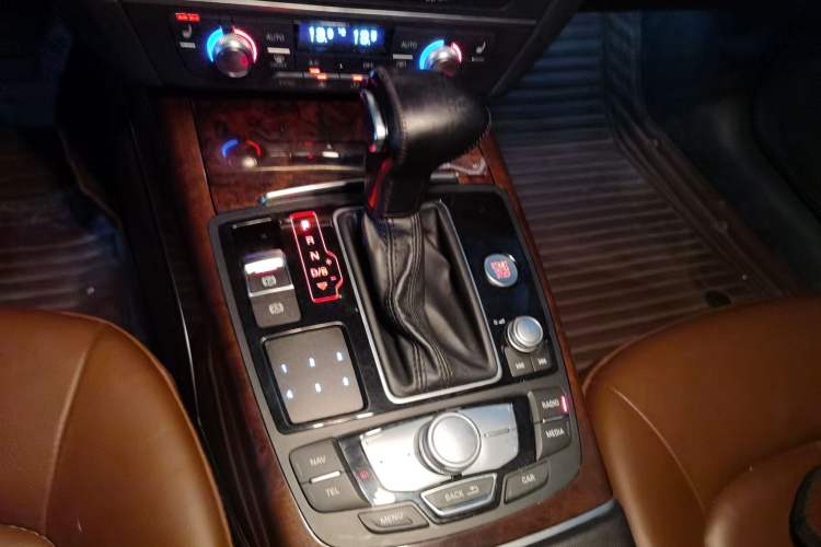 Used Audi A6L 2014 30 FSI Comfort Model Gear Lever