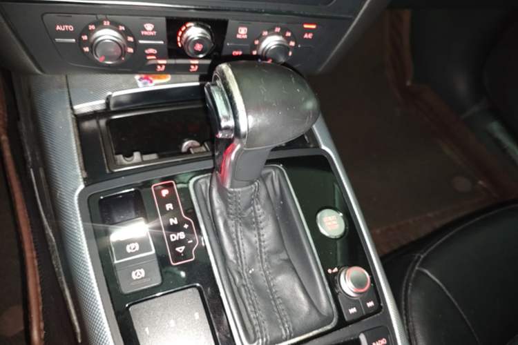 Used Audi A6L 2014 TFSI Standard Model Gear Lever