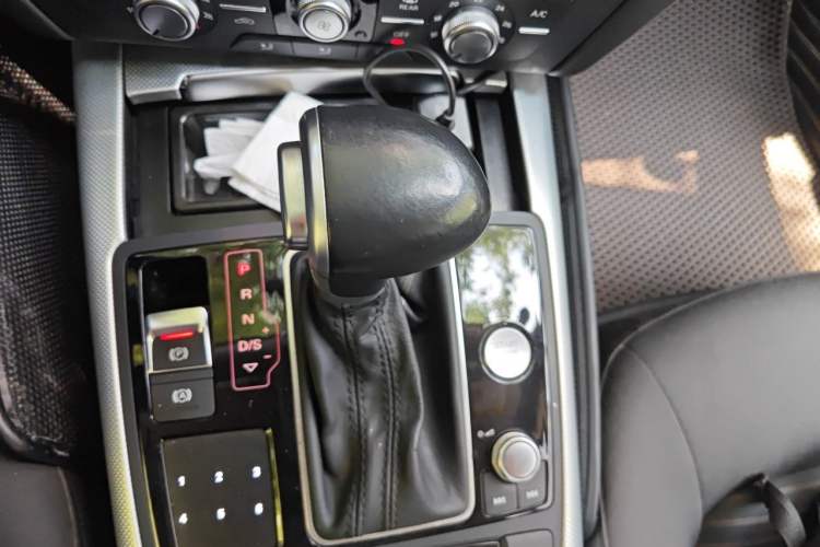 Used Audi A6L 2014 TFSI Standard Model Gear Lever
