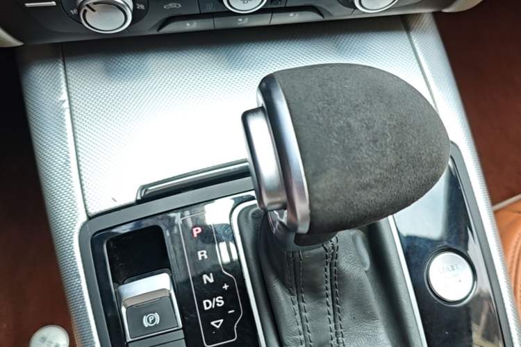 Used Audi A6L 2014 TFSI Standard Model Gear Lever