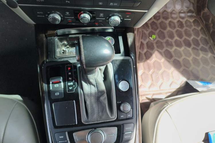 Used Audi A6L 2014 30 FSI Technology Model Gear Lever