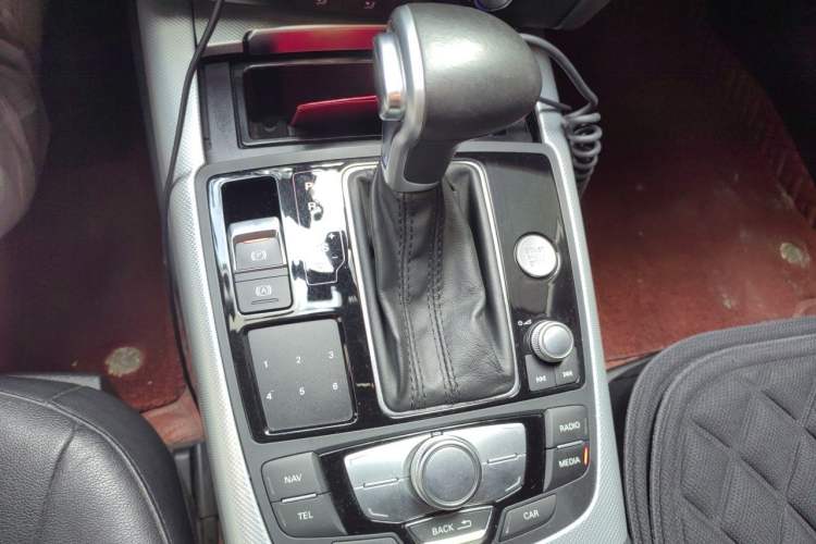 Used Audi A6L 2014 TFSI Standard Model Gear Lever