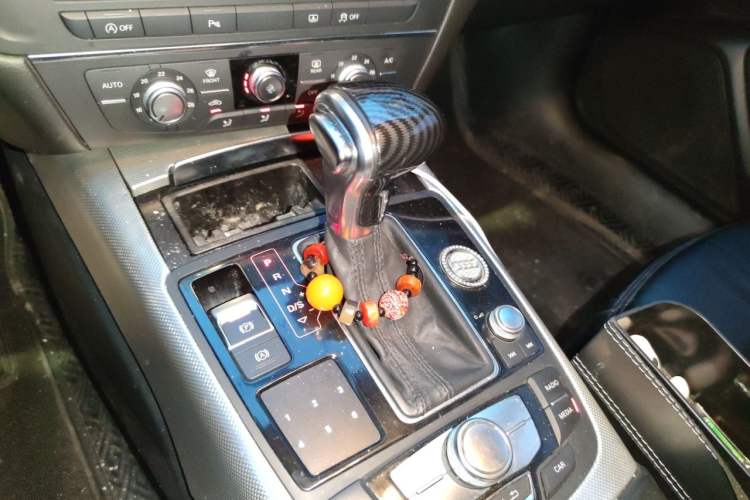 Used Audi A6L 2014 TFSI Standard Model Gear Lever