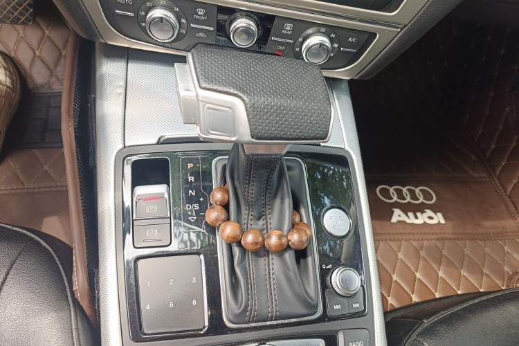 Used Audi A6L 2014 TFSI Standard Model Gear Lever
