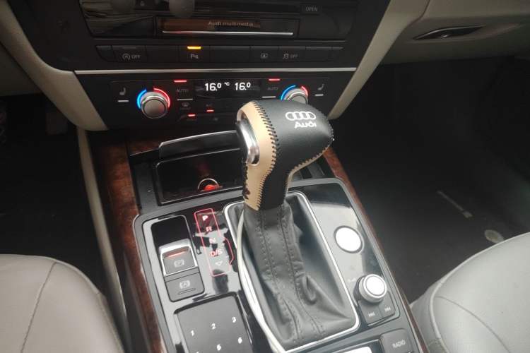 Used Audi A6L 2014 30 FSI Comfort Model Gear Lever